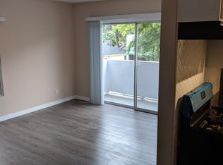 729 Huntley Dr APT 5, West Hollywood, CA 90069