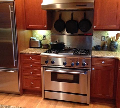 gourmet kitchen