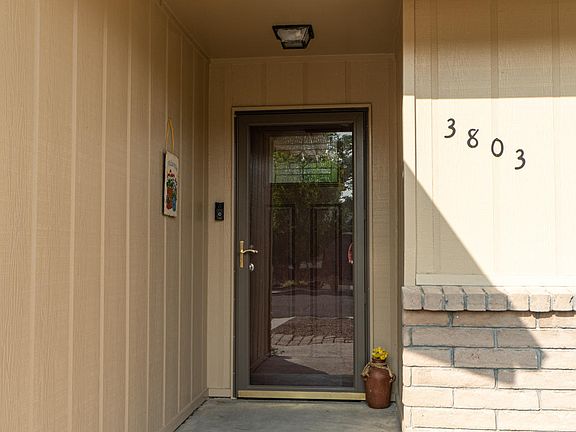 3rd image of 3803 Crestridge Dr
