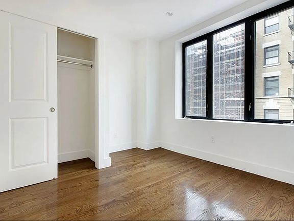 3rd image of 212 W 20th St APT 3F