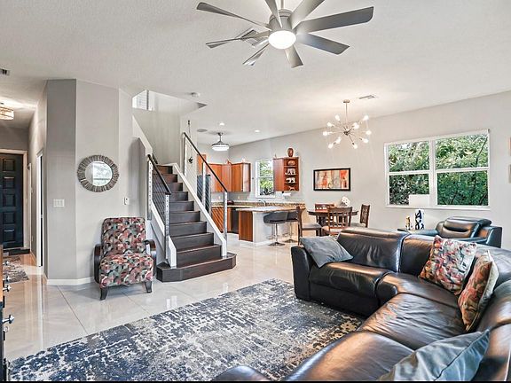 2nd image of 3028 NE 5th Terrace #12