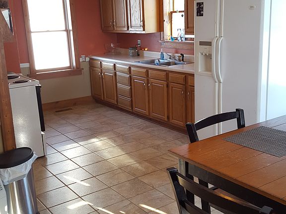 3rd image of 119 S Liberty Ave
