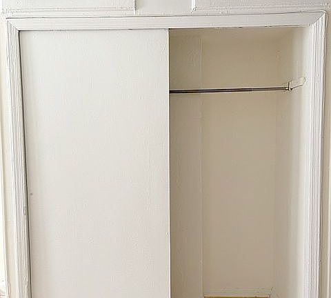 5th image of 42 W 72nd St APT 4A