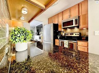 358 W Eagle Lake Dr, Maple Grove, MN 55369