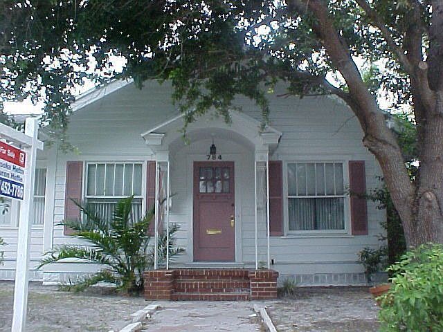 1st image of 784 22nd Ave N