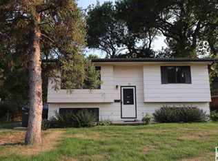 30 12th St SW, Le Mars, IA 51031