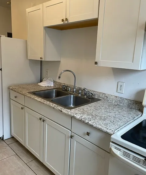 1362 West Blvd #3 — Photo 4