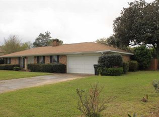 8223 Li Fair Dr, Pensacola, FL 32506