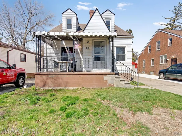 1131 E George Ave, Hazel Park, MI 48030