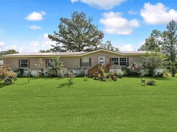 17076 Blackwater Rd, Zachary, LA 70791