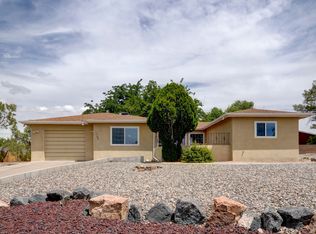 1102 Robin Rd SE, Rio Rancho, NM 87124