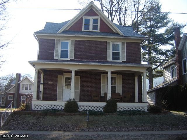 1st image of 805 W Southern Ave S