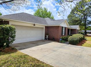 416 Briarcliff St, Manning, SC 29102