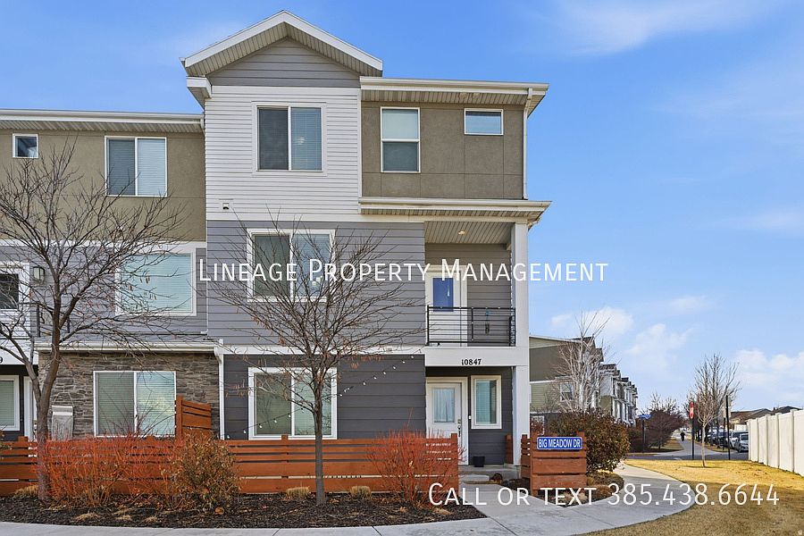 1st image of 10847 S Big Meadow Dr