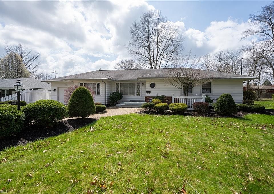 1st image of 1460 Forrest Dr