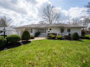 1460 Forrest Dr, Barberton, OH 44203