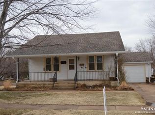 511 N Missouri Ave, Ellsworth, KS 67439
