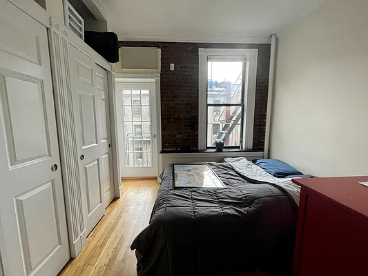 Rented by Sotheby's International Realty | media 2