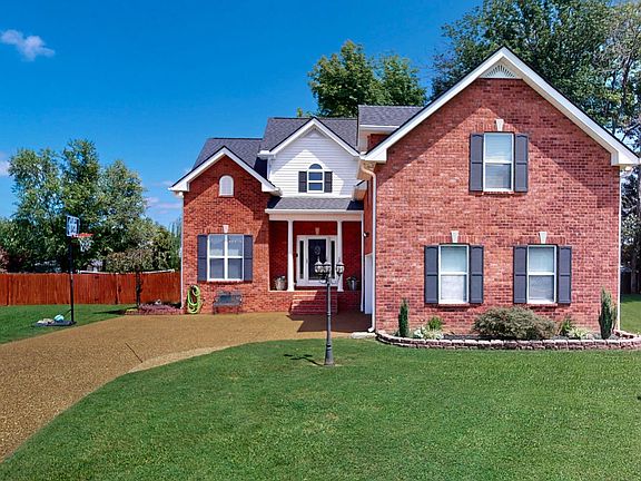 4th image of 1611 Woodhaven Ct