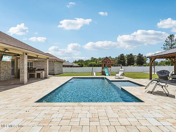 4th image of 10114 FAIR HILL Court