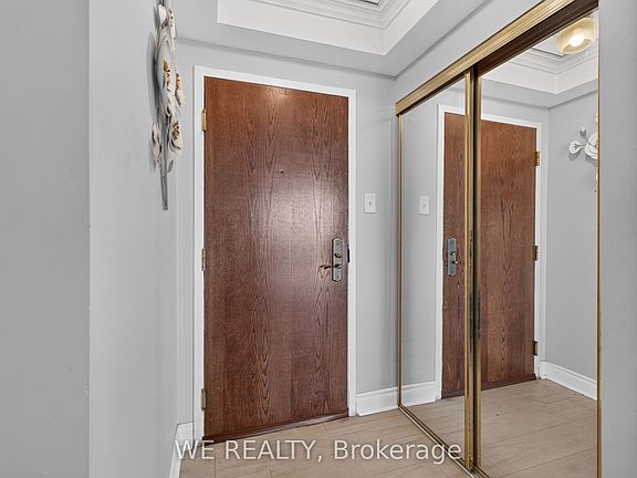 5th image of 22 Hanover Rd #1603