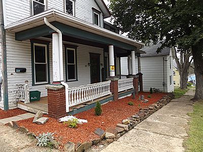 3rd image of 427 Indiana St