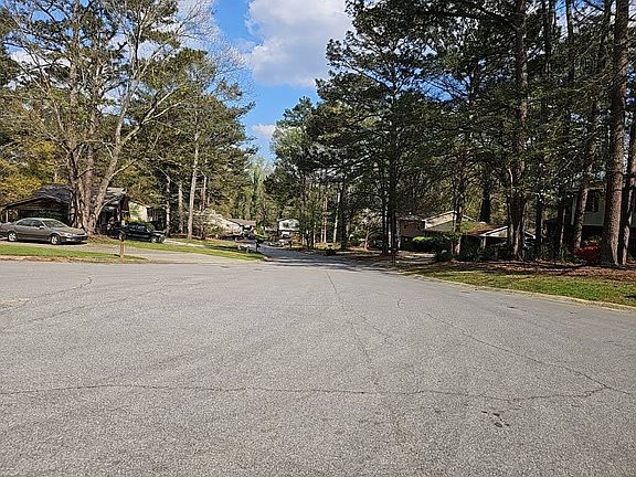 5th image of 475 Valenti Ct