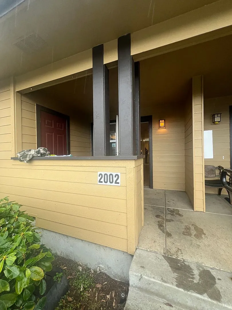 Corey Commons Apartments — Photo 1