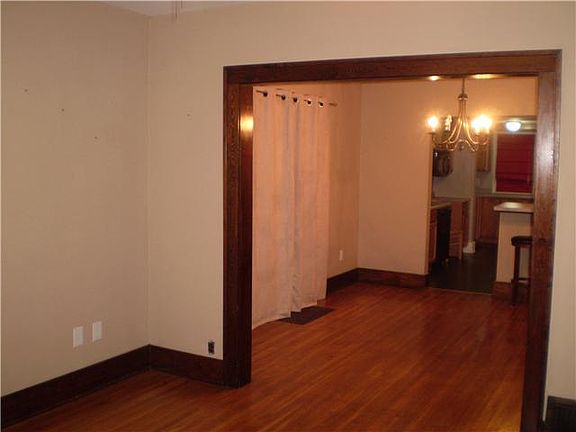 4th image of 402 North St