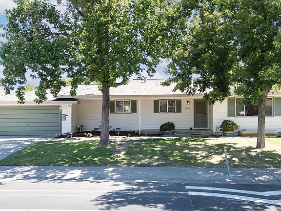 3rd image of 6655 S Land Park Drive