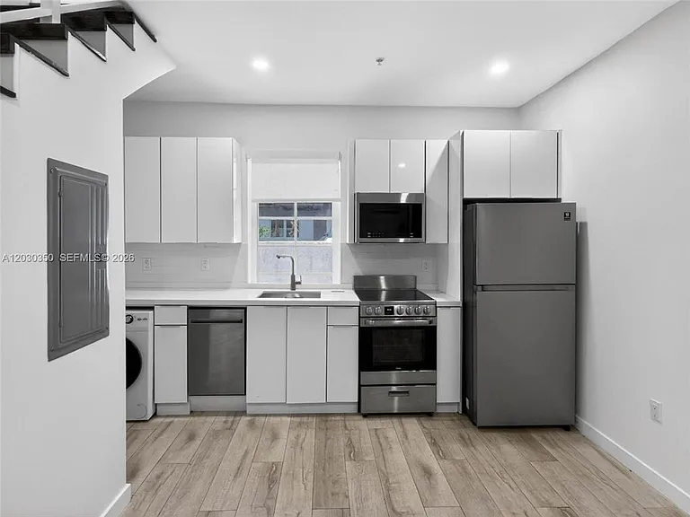 1610 Euclid Ave #A-107 — Photo 4