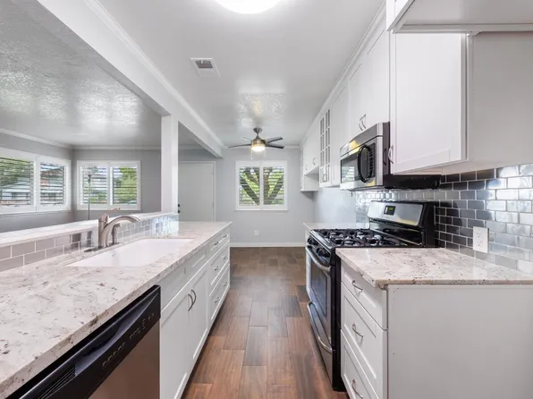 244 Breuner Dr APT 2, Roseville, CA 95678