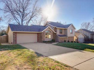 1230 E Highpoint St, Springfield, MO 65804