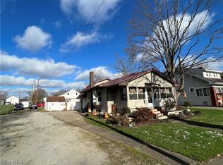 353 E Main St, Gnadenhutten, OH