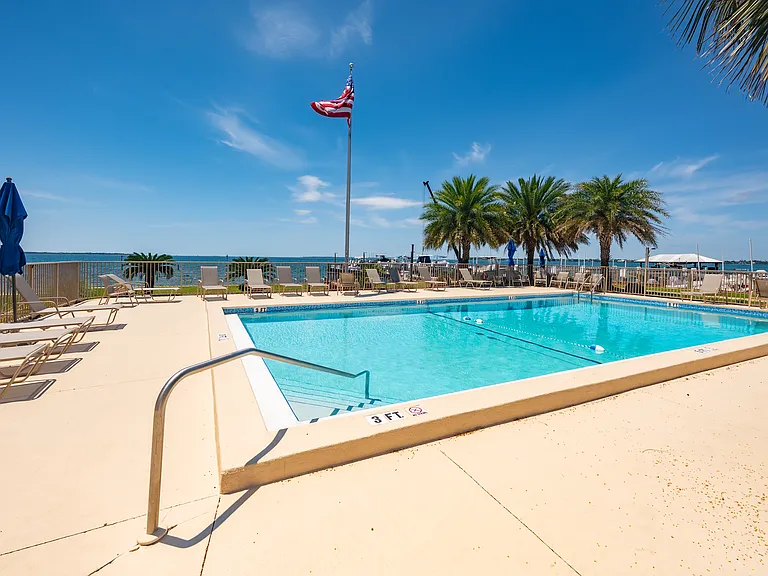 2100 W Beach Dr #R102 — Photo 13