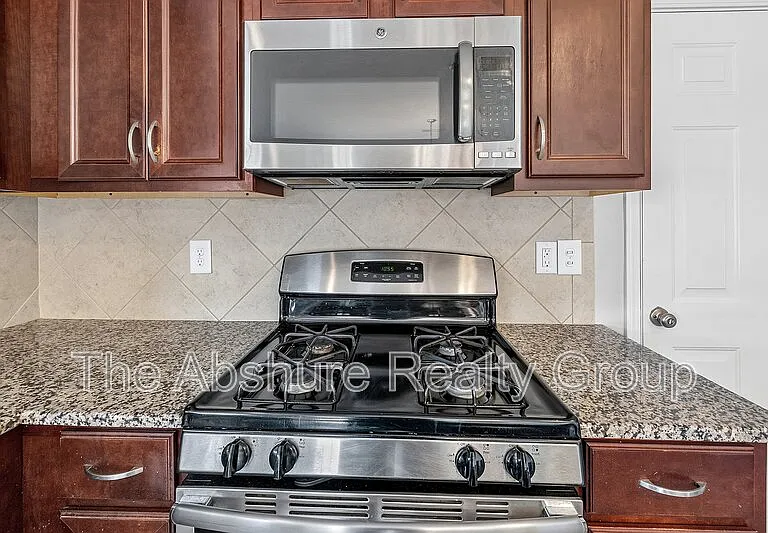 609 Timber Mdw — Photo 17