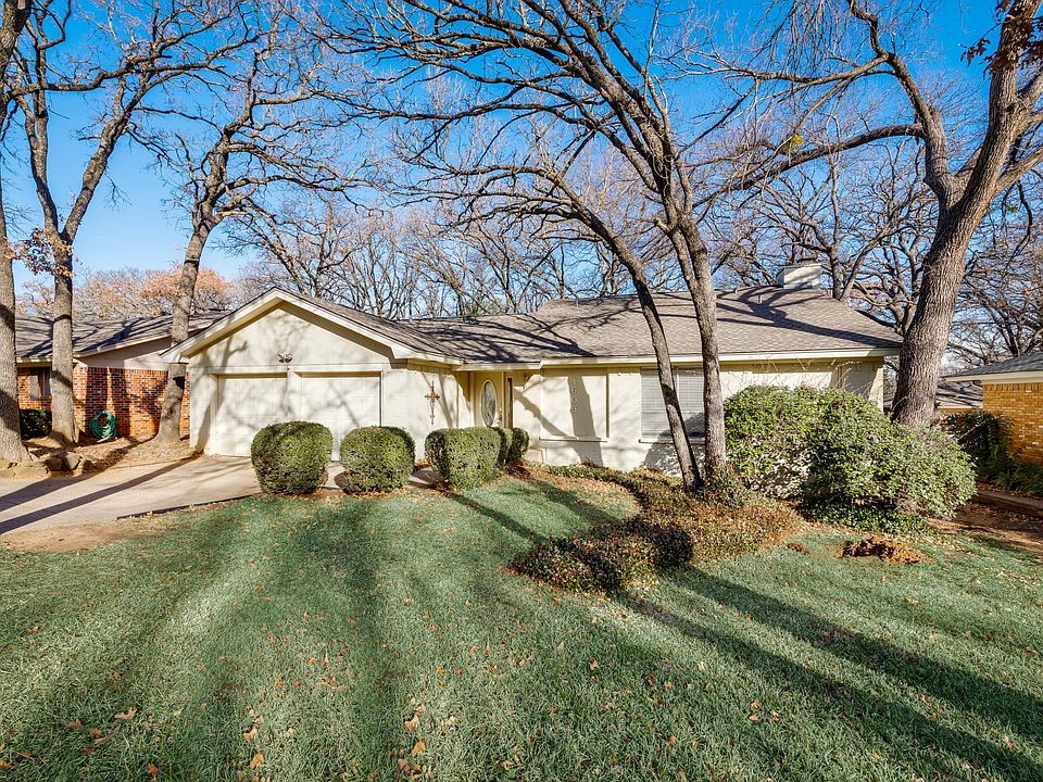 1st image of 4609 Valleycrest Dr