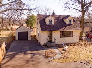 1100 County Road C E, Maplewood, MN 55109