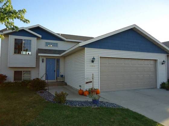 2nd image of 1066 Orchid Dr NE