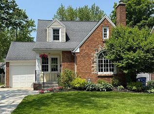 195 Amherstdale Rd, Amherst, NY 14226