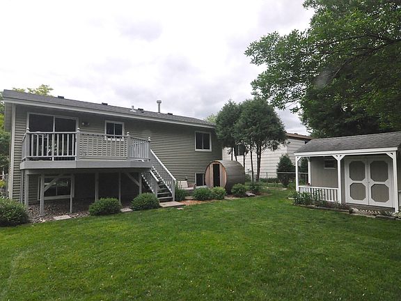 2nd image of 3247 Libby Ln