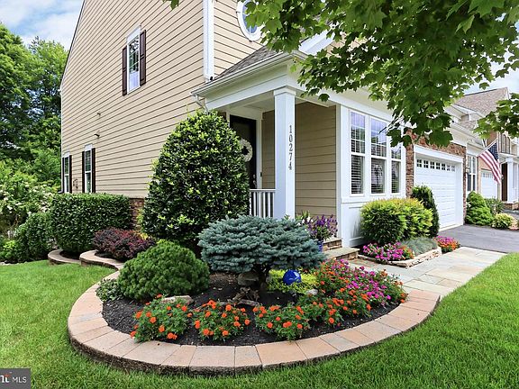 4th image of 10274 Greenspire Dr