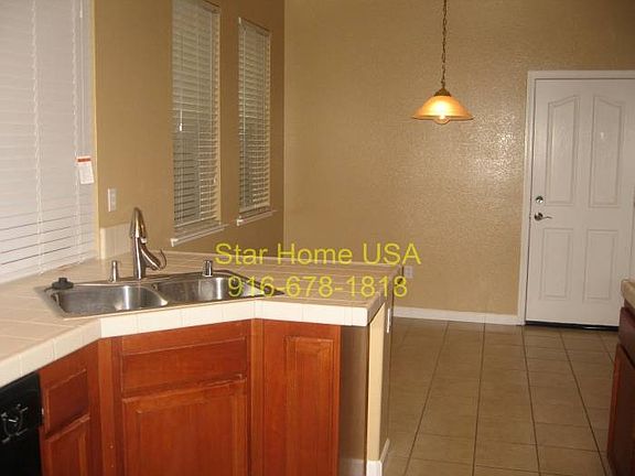 4th image of 431 Natalino Cir