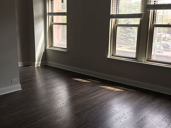 4th image of 1401 E Hyde Park Blvd #1401806