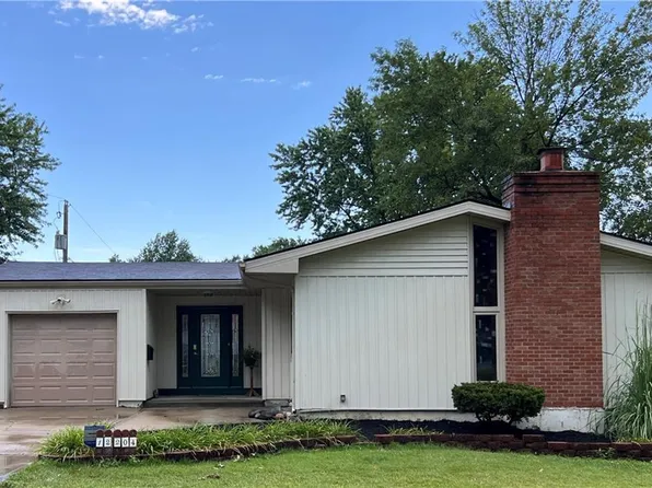 12204 E 46th Ter S, Independence, MO 64055
