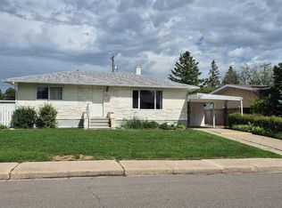 1023 W 29a St S, Lethbridge, AB T1K2X8