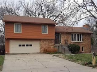 1305 Northglen St, McPherson, KS 67460