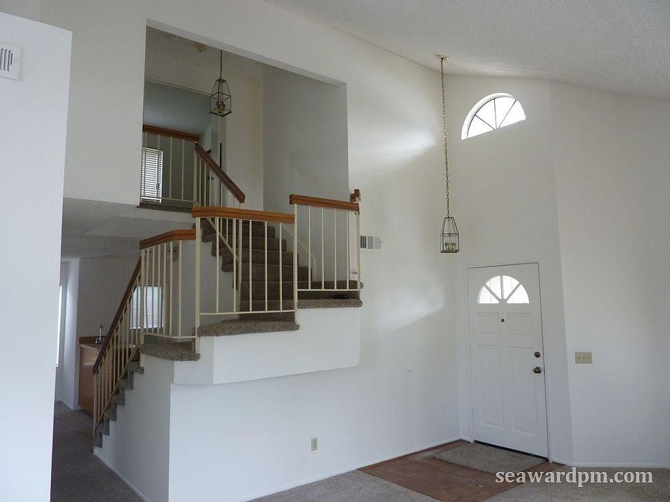 1st image of 10083 Jamestown St