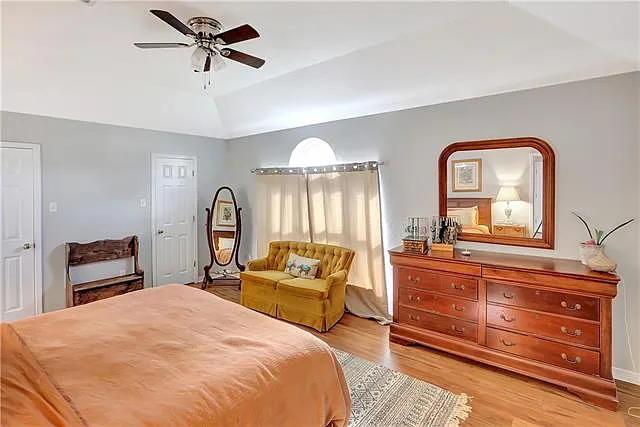 3867 Roman St — Photo 10