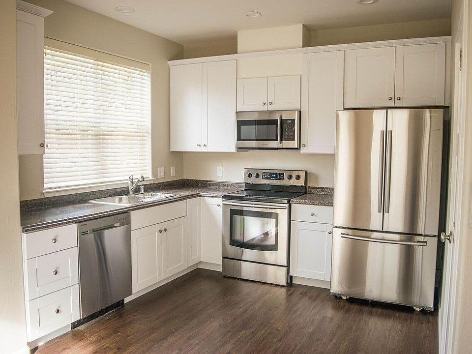 All stainless steel appliances